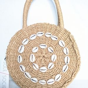 Sole Society Round Straw Crossbody w/ Seashells